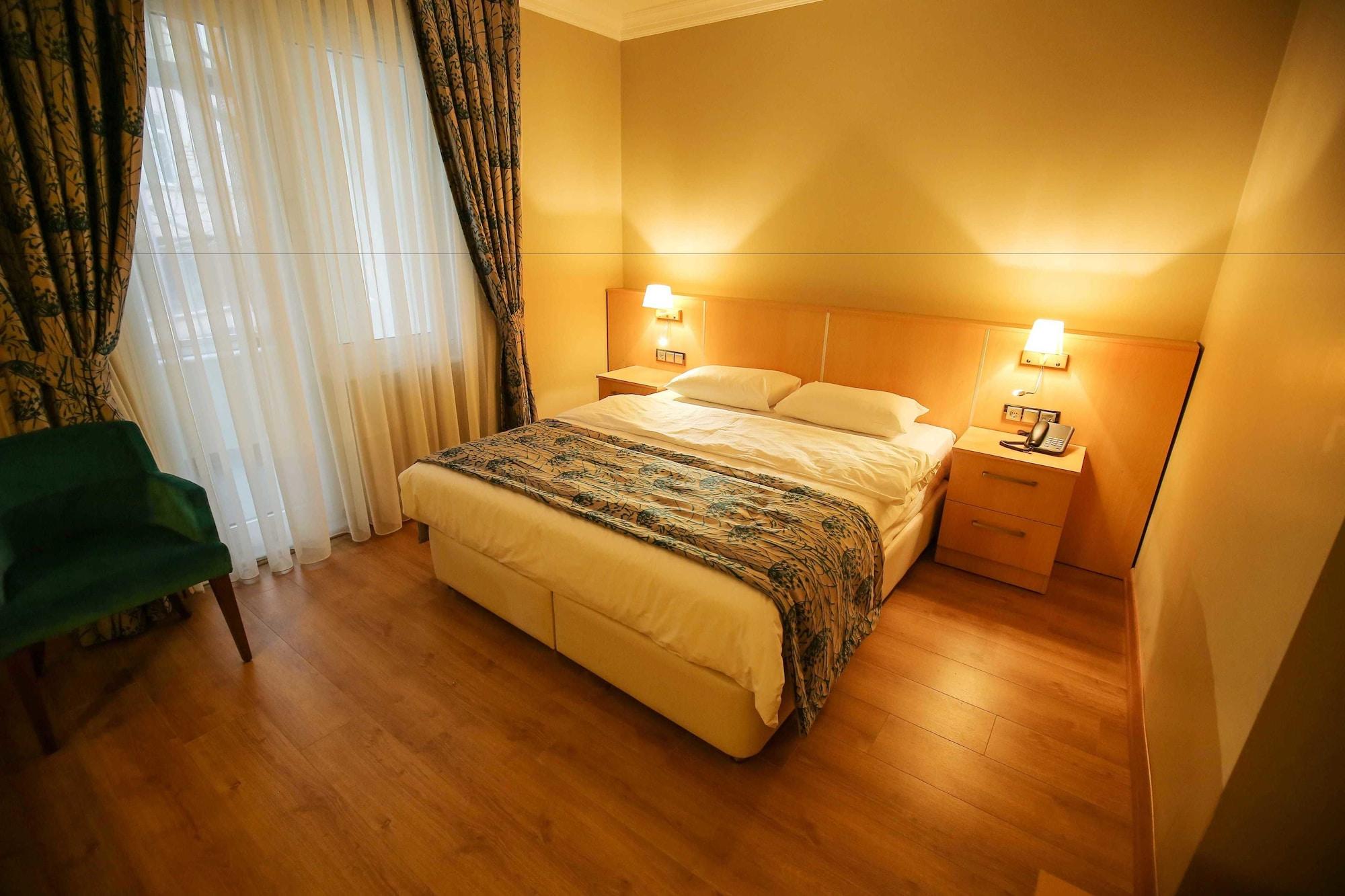 Artika Hotel 2*