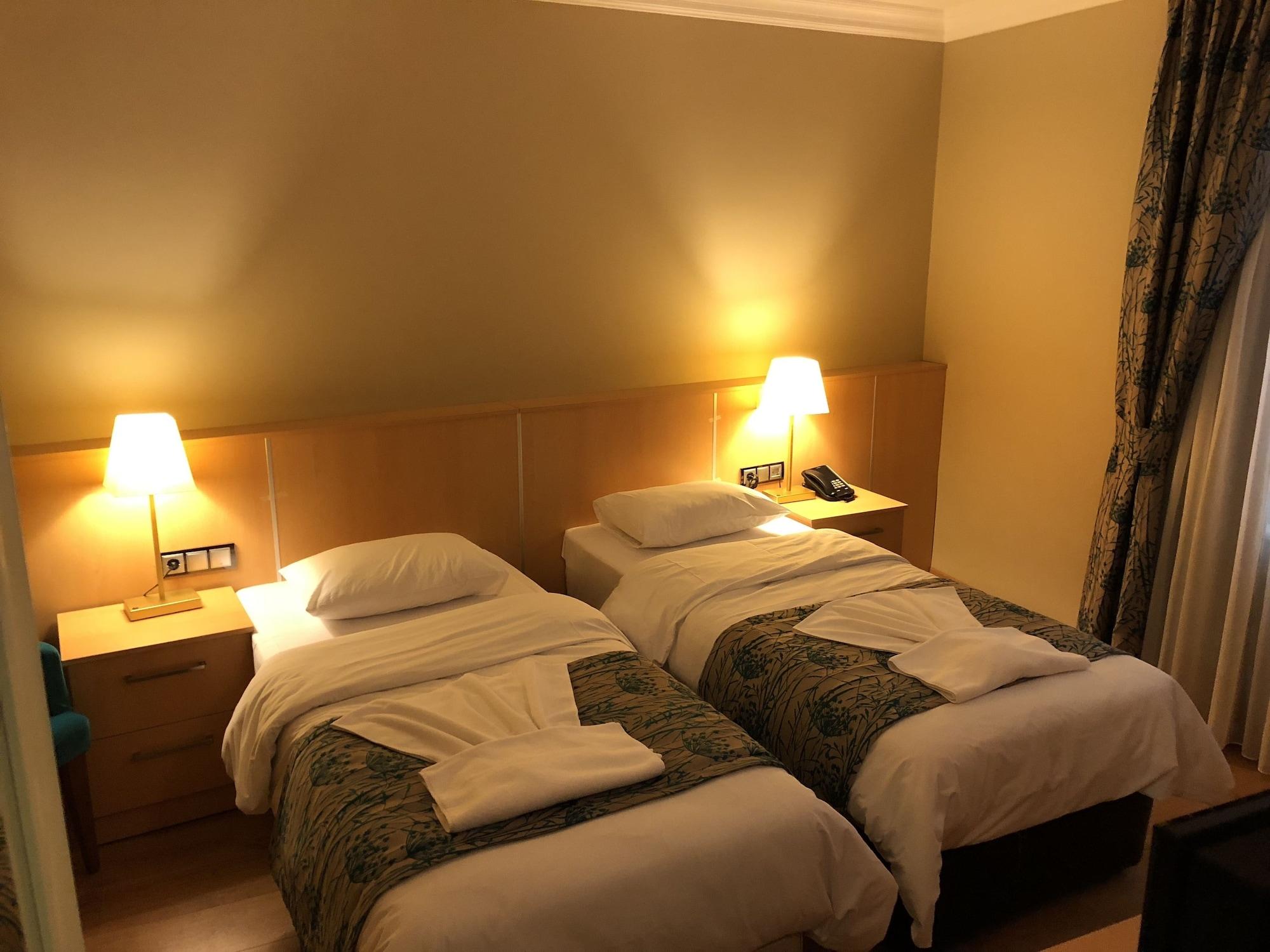 Artika Hotel