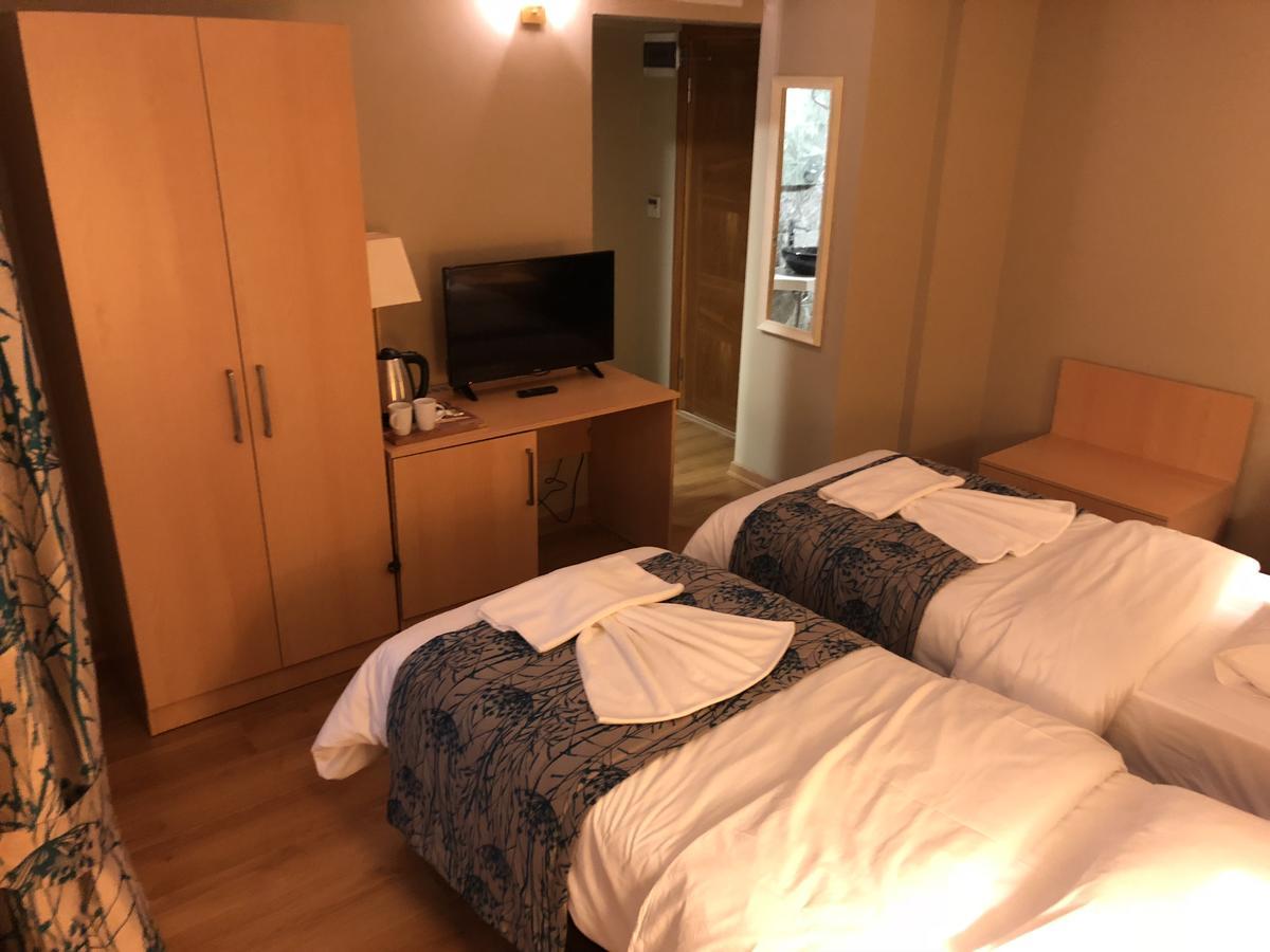 Artika Hotel